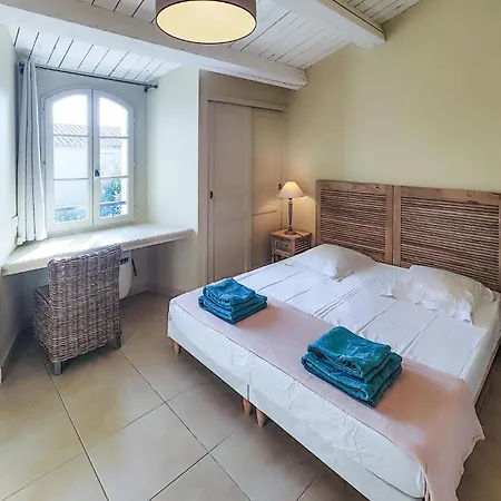 1 Bedroom In Saint-laurent-de-la-ca Holiday home *
